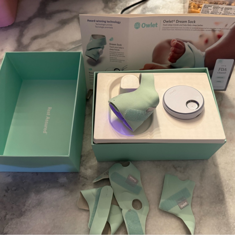 Owlet Dream Sock Baby Monitor in Mint Green